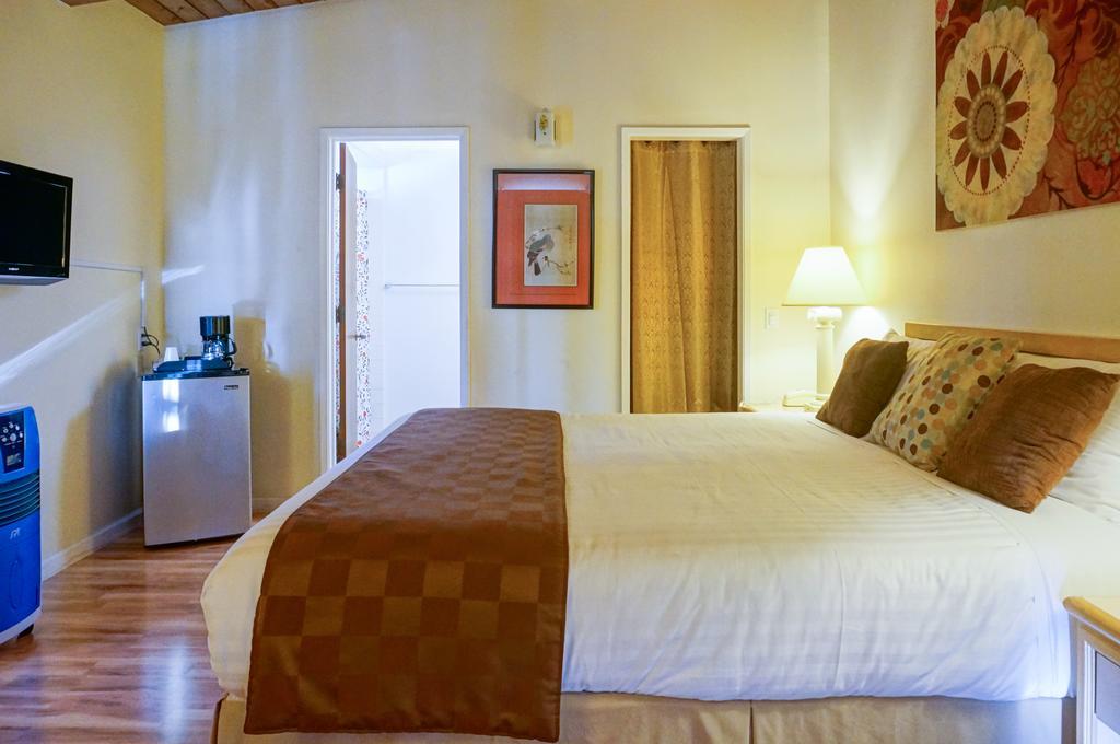 Pacific Crest Hotel Santa Barbara Pokoj fotografie